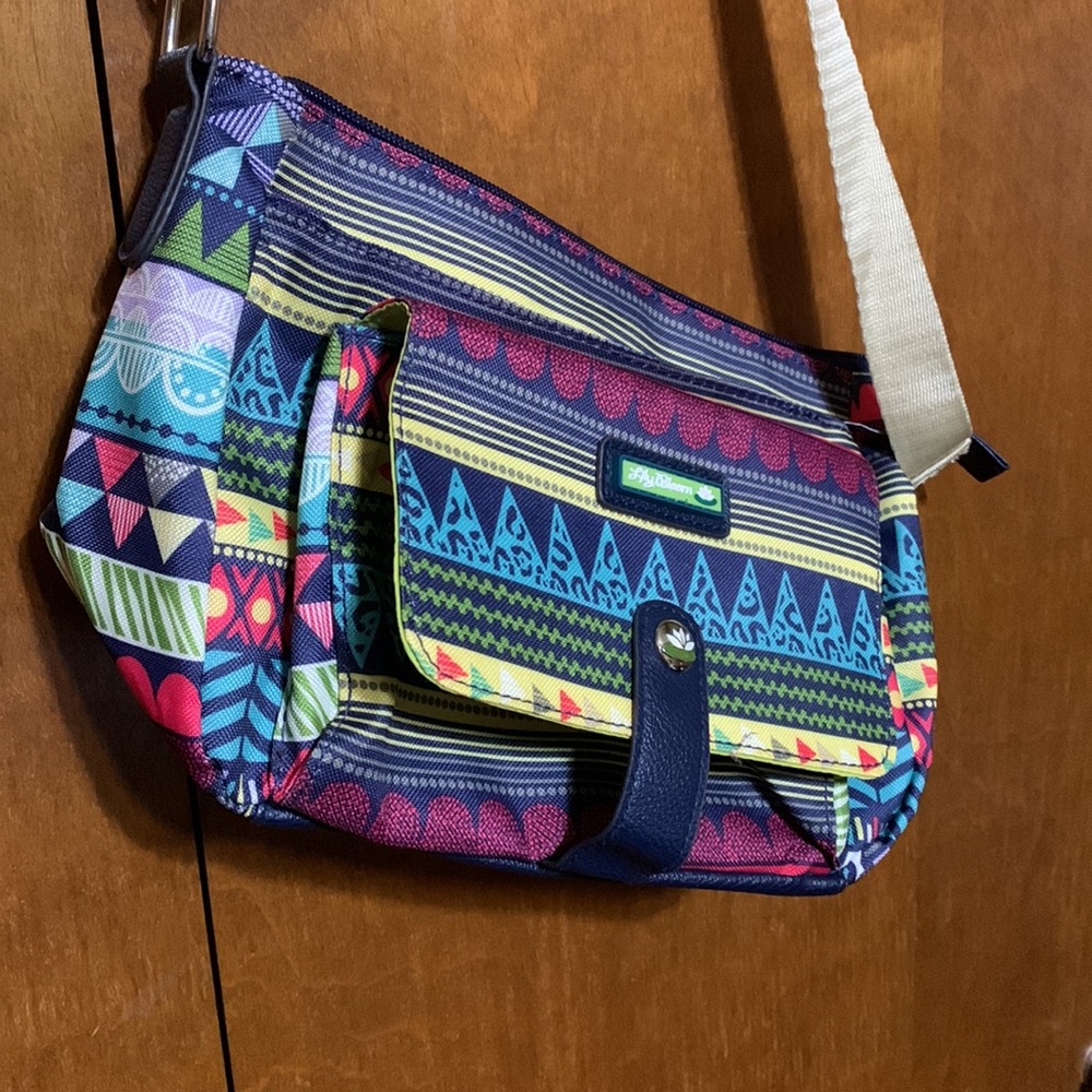 LILY BLOOM - In love with bright colors and patterns? This is for you…